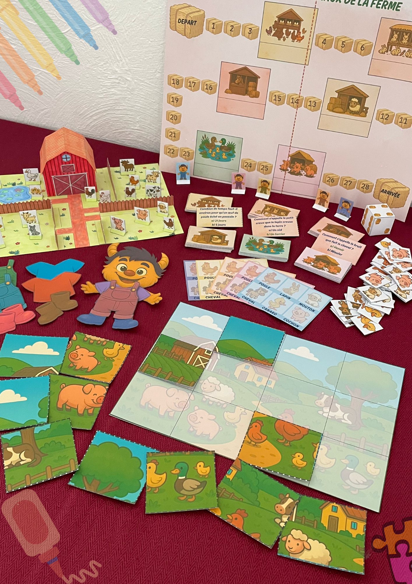 Création jeu de plateau avec questions sur les animaux de la ferme et carton de jeu. Puzzle avec la vache à trouver et création d'une ferme en papier avec la grande, les barrières et les animaux. Pour enfant, coloriage, découpage et collage. 